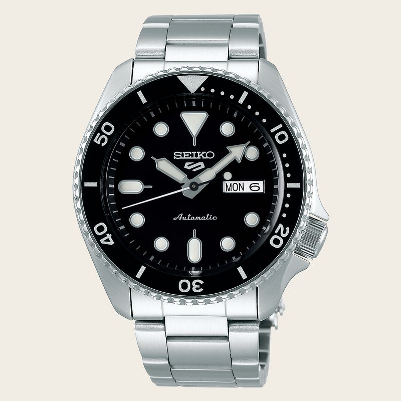 Seiko 5 Sports Sports Style Stainless Steel / Black / Bracelet