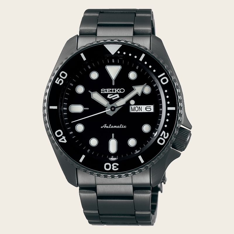 Seiko 5 Sports Sports Style Hard Coating / Black / Bracelet
